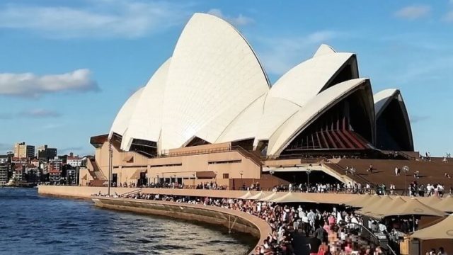 シドニー　オペラハウス