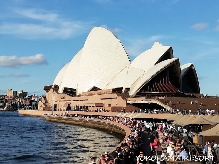 シドニー　オペラハウス