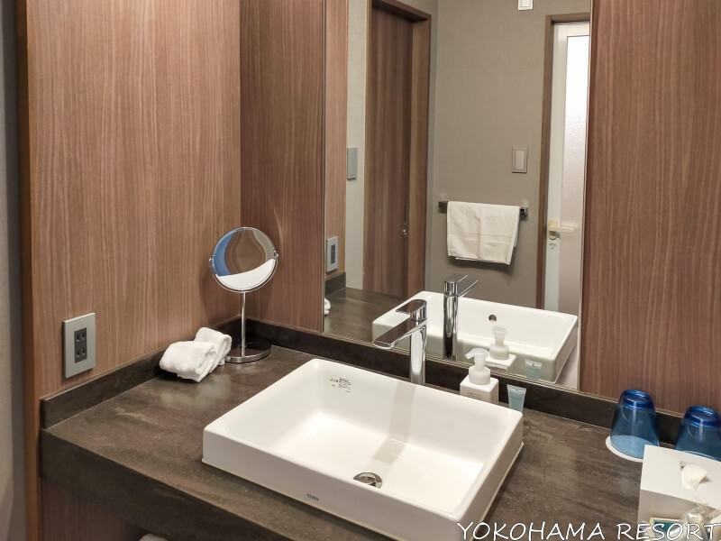 南紀白浜マリオットホテル客室のすっきりとした洗面所