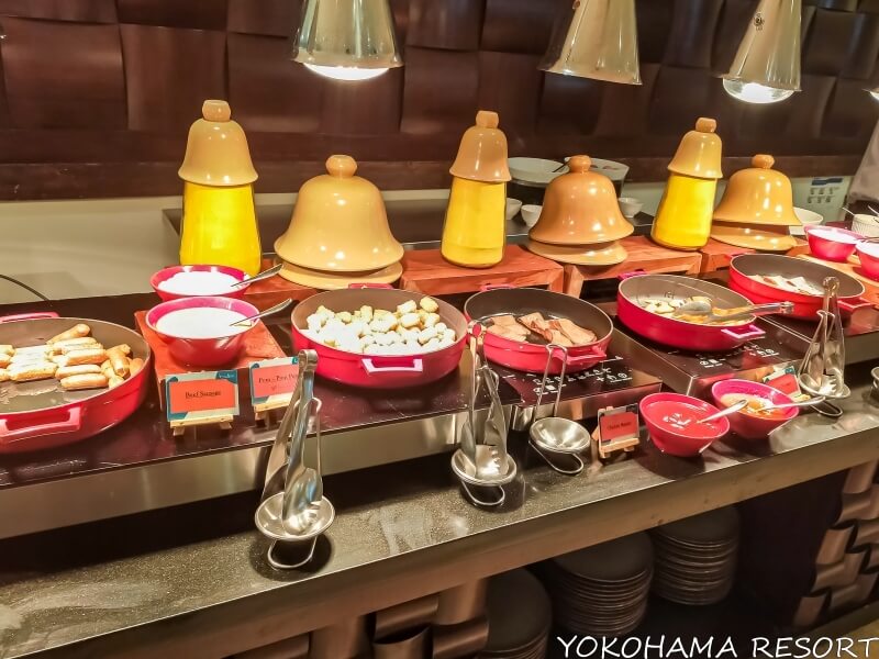 ソーセージやポテトなど