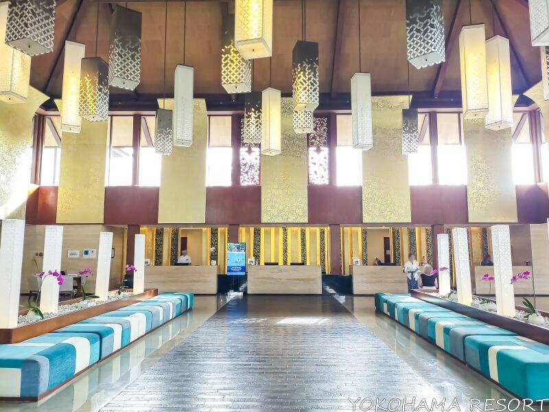 コートヤード・バイ・マリオット・バリ・ヌサ・ドゥア・リゾートのフロントデスク