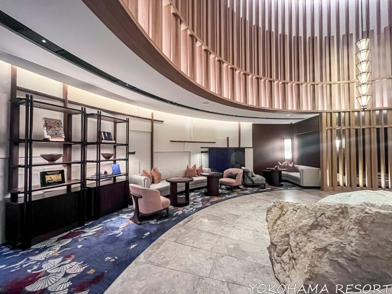 ロビーのソファー席