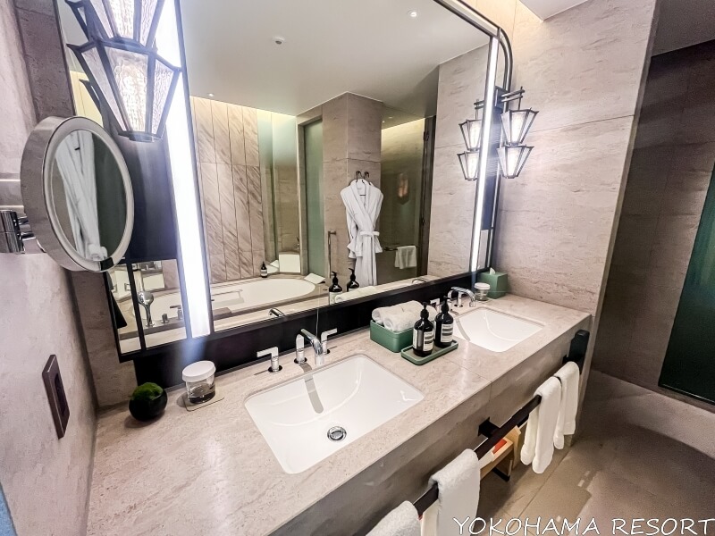 ダブルシンクの洗面台