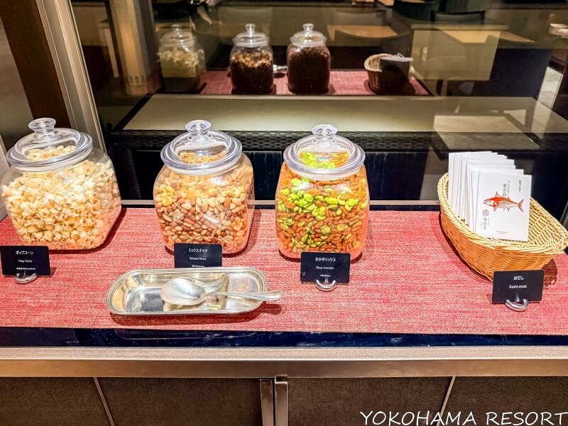 スナック、おだし